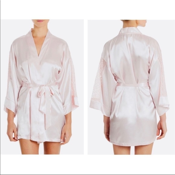 NWT In Bloom Pink Satin Robe Lace Inset Sleeves Kimono Mid Thigh Size Small - Picture 3 of 12